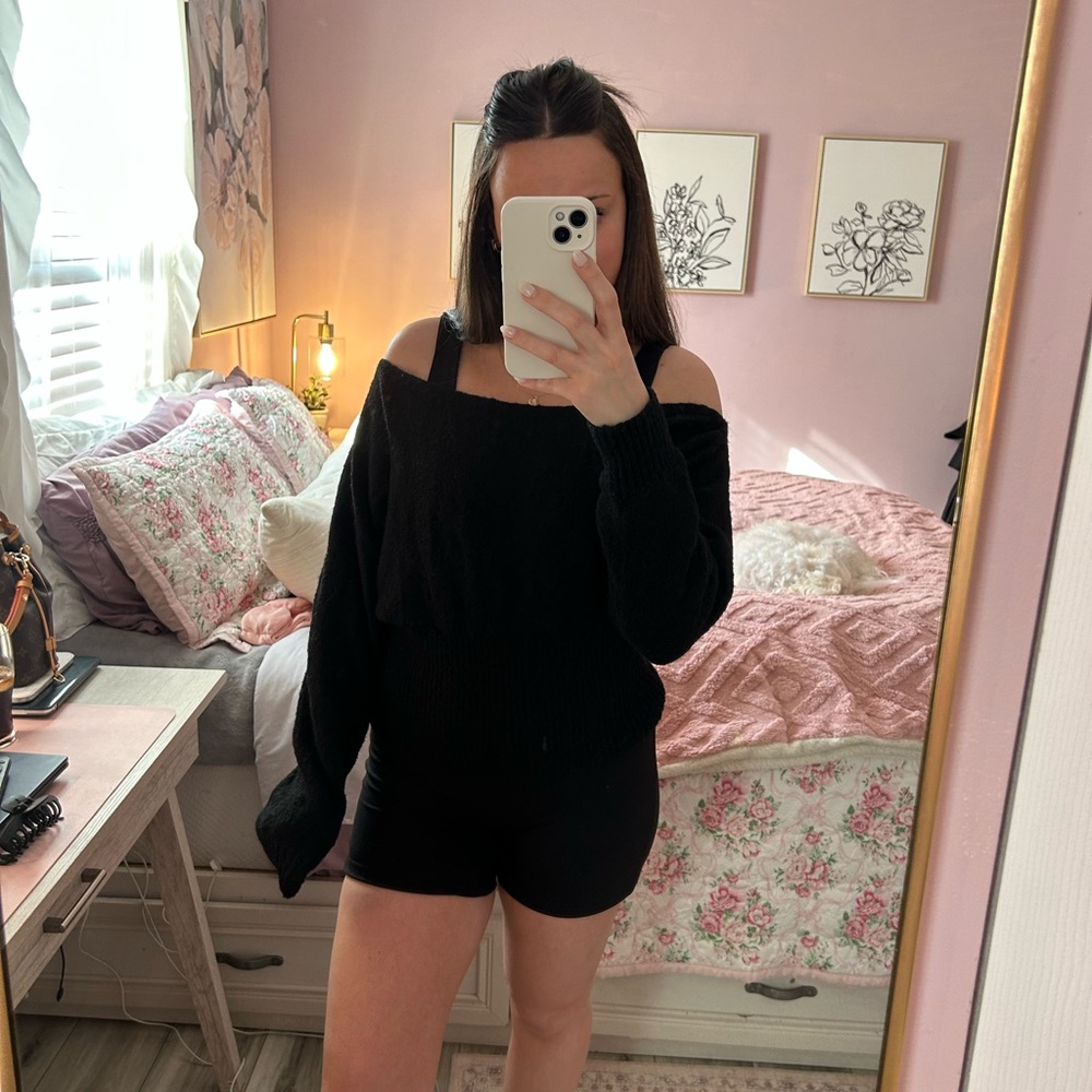 Missguided Black Off-Shoulder Sweatshirt
